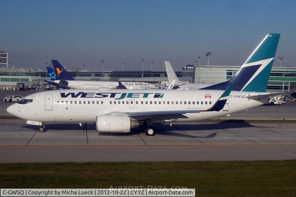 C-GWSQ, 2009 Boeing 737-7CT C/N 37091, At Pearson International