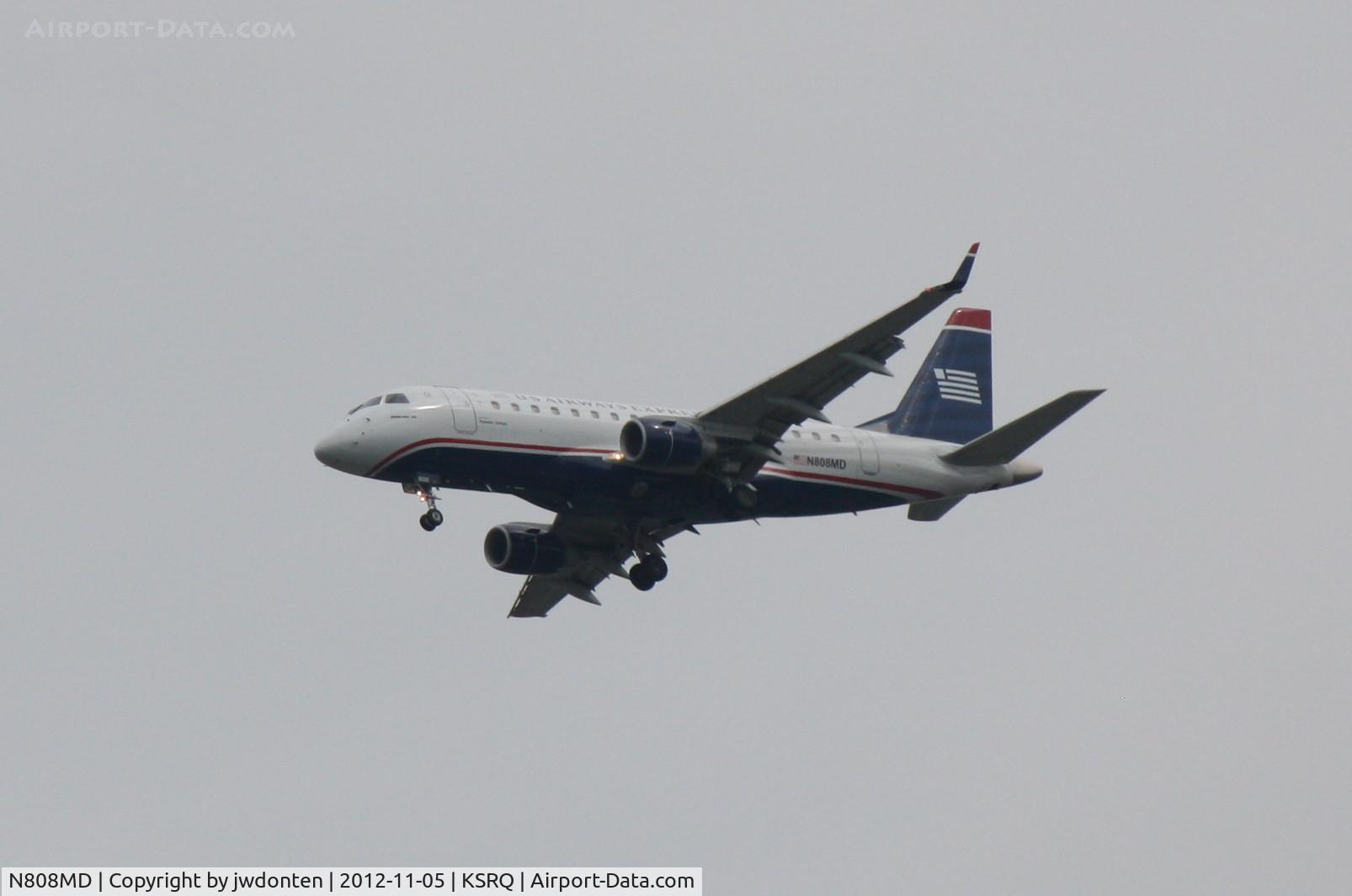 N808MD, 2004 Embraer 170SU (ERJ-170-100SU) C/N 17000021, US Air Flight 3327 operated by Republic (N808MD) on approach to Sarasota-Bradenton International Airport following a flight from Reagan National Airport