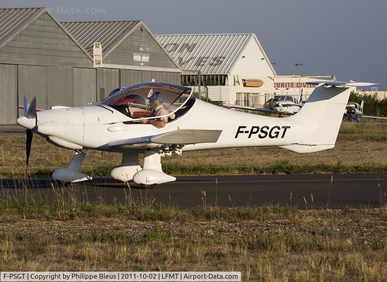 F-PSGT, 2009 Dyn'Aero MCR M C/N 372, The owner coming back from a short test flight aboard his fantastic machine. Keep in mind this is a home built plane, assembled from a kit. The amount of knowledge, patience and skills shown by those home builders is really amazing.