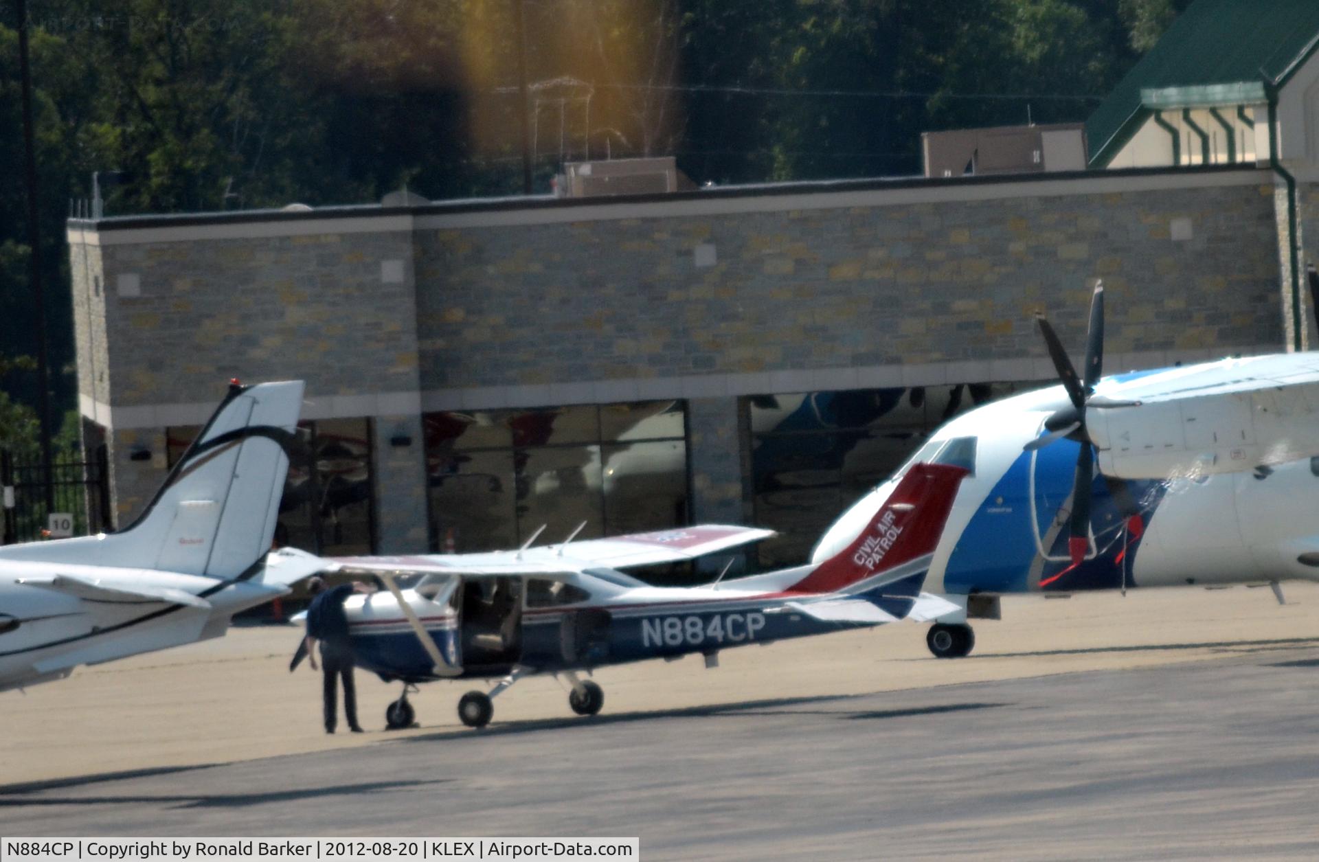 N884CP, 2008 Cessna 182T Skylane C/N 18282084, Lexington
