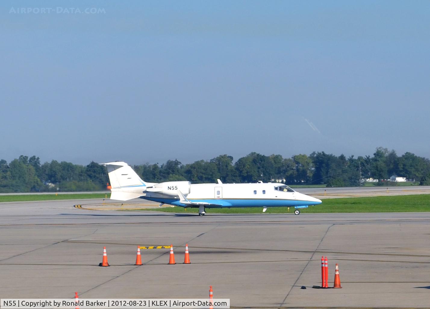 N55, 1993 Learjet Inc 60 C/N 013, Taxi LEX