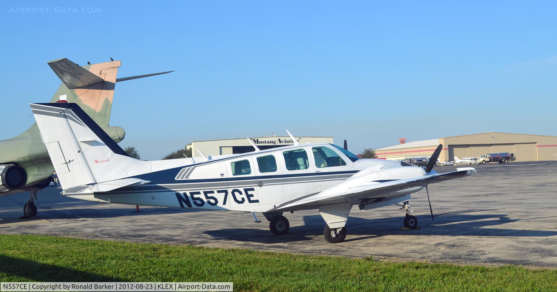 N557CE, 1977 Beech 58 Baron C/N TH-864, Lexington