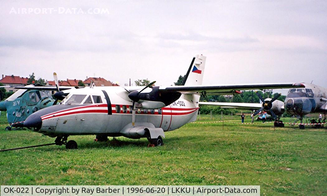 OK-022, Let L-410M Turbolet C/N 750401, Let L-410M Turbolet [750401] Kunovice~OK 20/06/1996