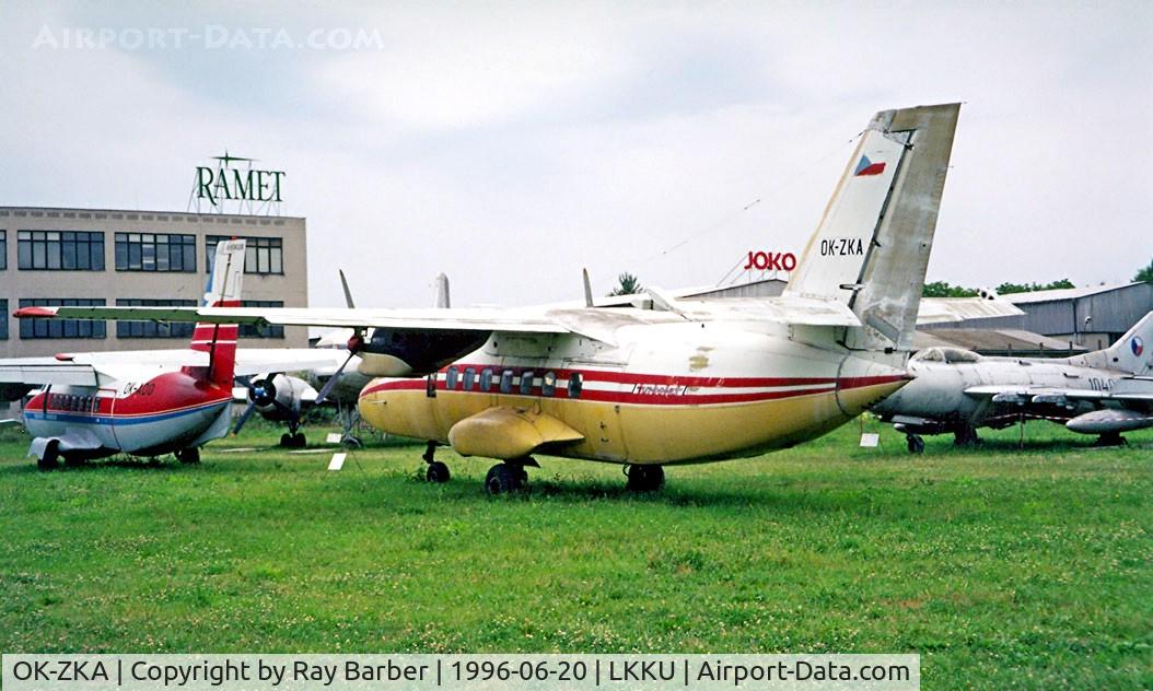 OK-ZKA, Let XL-410 Turbolet C/N 004, Let XL-410 Turbolet [004] Kunovice~OK 20/06/1996