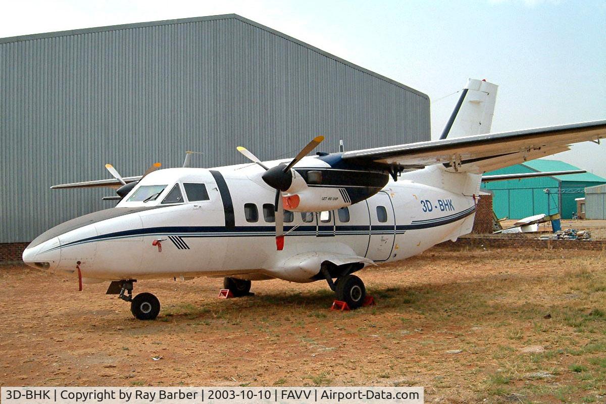 3D-BHK, 1981 Let L-410UVP Turbolet C/N 810724, LET L-410 UVP [810724] Vereeniging~ZS 10/10/2003