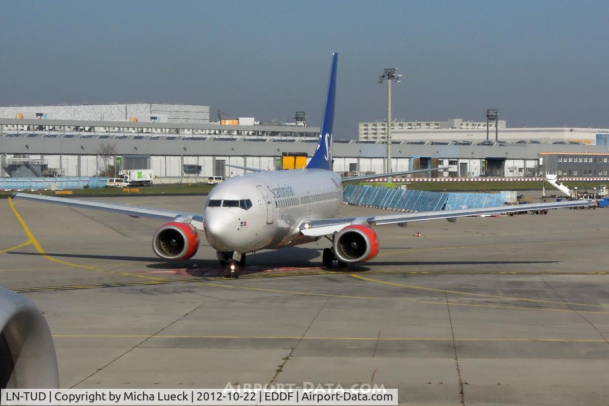 LN-TUD, 1998 Boeing 737-705 C/N 28217, At Frankfurt