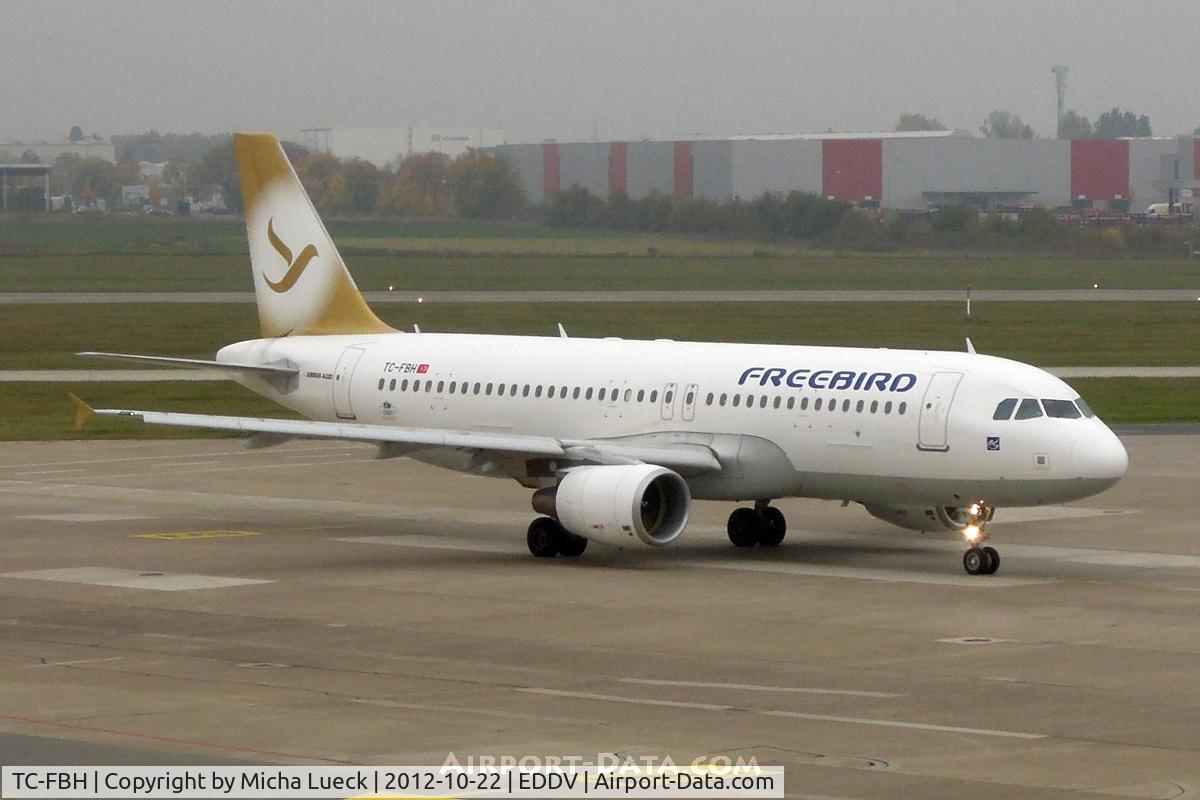 TC-FBH, 2010 Airbus A320-214 C/N 4207, At Hanover