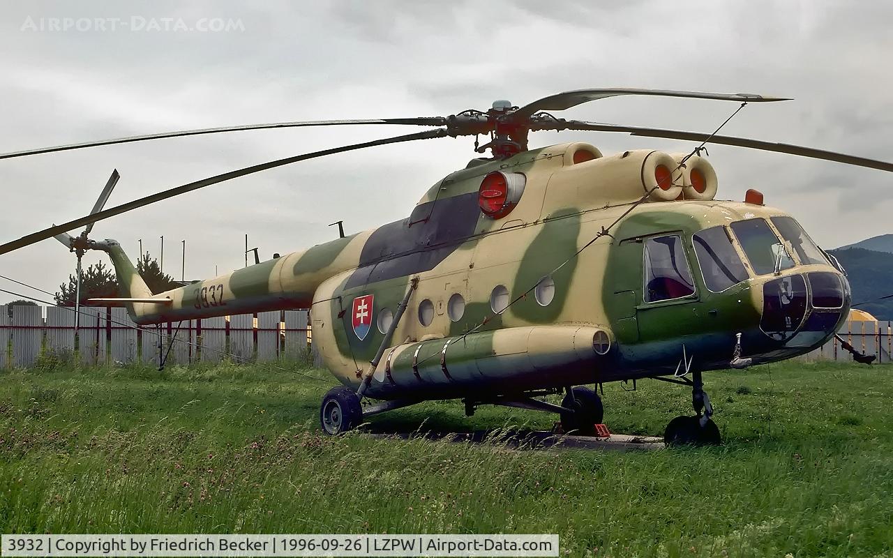 3932, Mil Mi-8T Hip C/N 030932, flightline at Presov Air Base