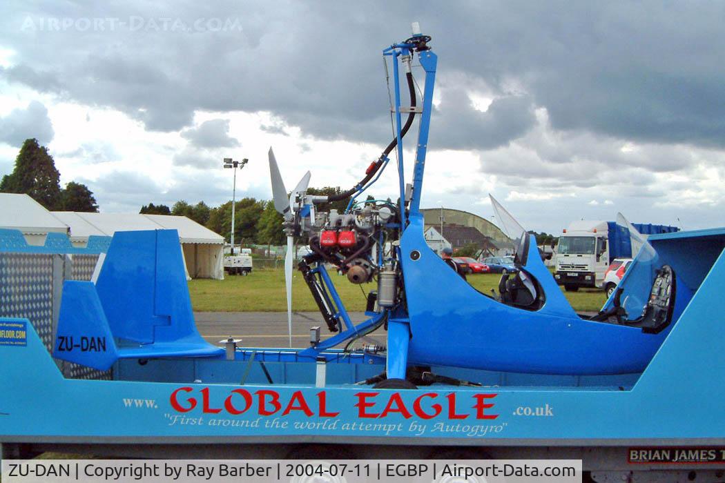 ZU-DAN, Magni Gyro M-16 Tandem Trainer C/N 16-02-2124, Magni VPM M-16 Tandem Trainer [16-02-2124] Kemble~G 11/07/2004
