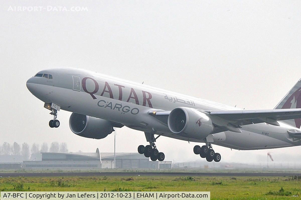 A7-BFC, 2011 Boeing 777-FDZ C/N 36099, Close up Quatar 777