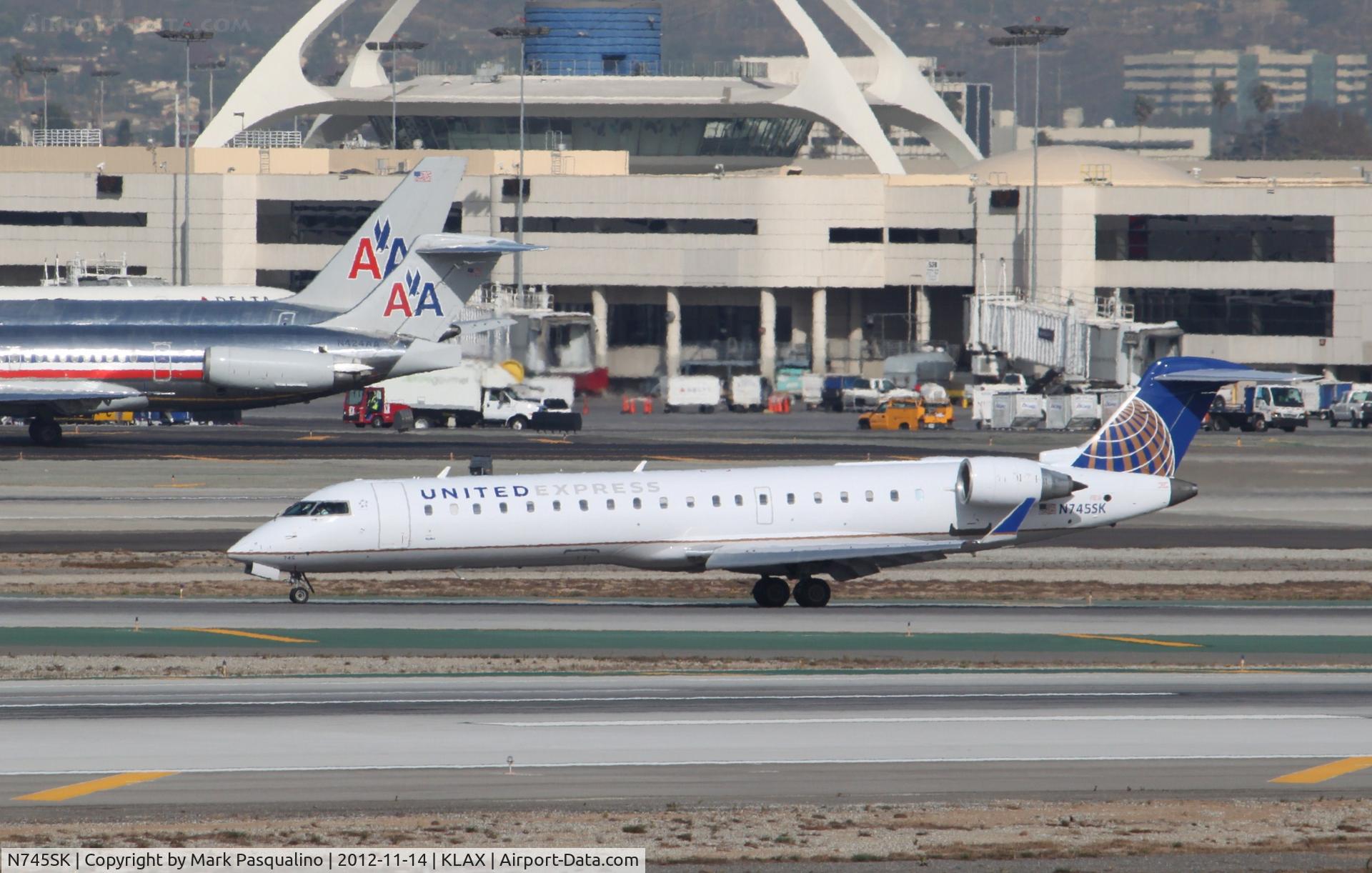 N745SK, 2005 Bombardier CRJ-701ER (CL-600-2C10) Regional Jet C/N 10201, CL-600-2C10