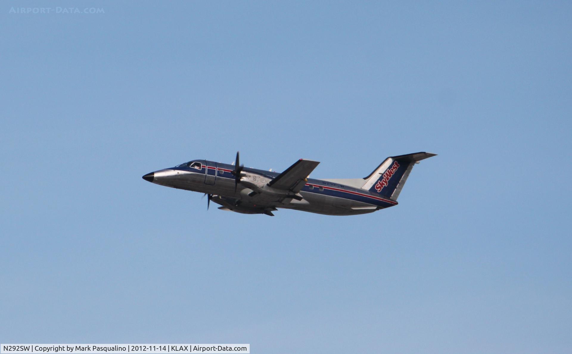 N292SW, 1996 Embraer EMB-120ER Brasilia C/N 120.319, EMB-120ER