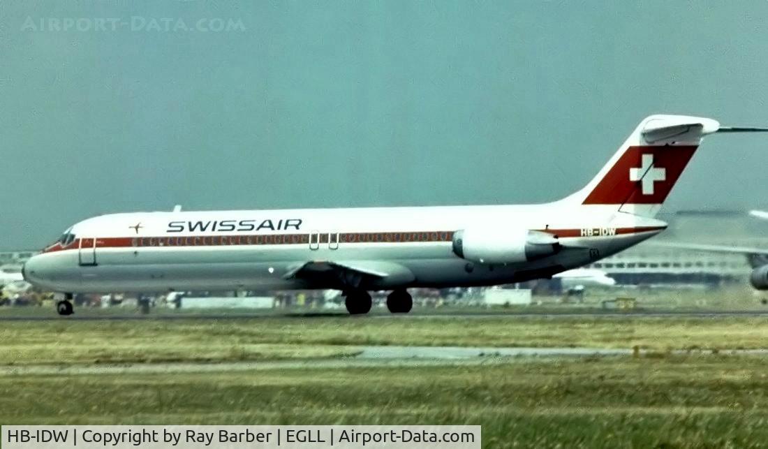 HB-IDW, 1968 Douglas DC-9-41 C/N 47115, McDonnell Douglas DC-9-41 [47115] (Swissair) Heathrow~G 1975. Image taken from a slide.
