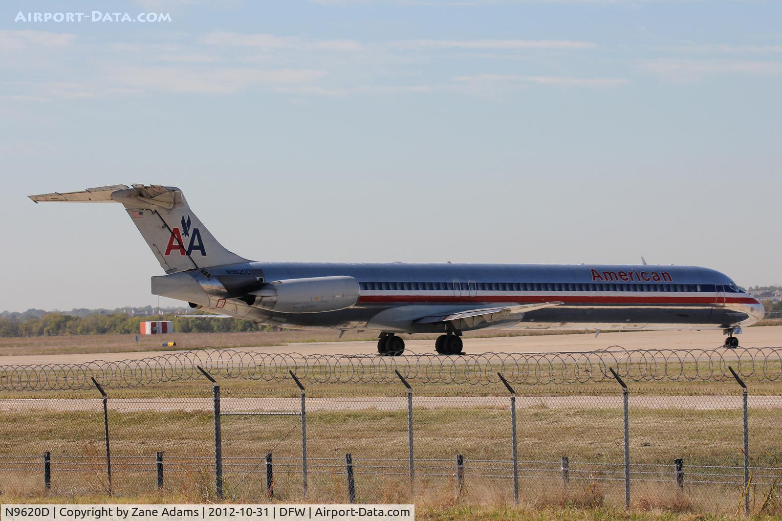 N9620D, 1997 McDonnell Douglas MD-83 (DC-9-83) C/N 53591, At DFW Airport - Parked on the taxiway during 