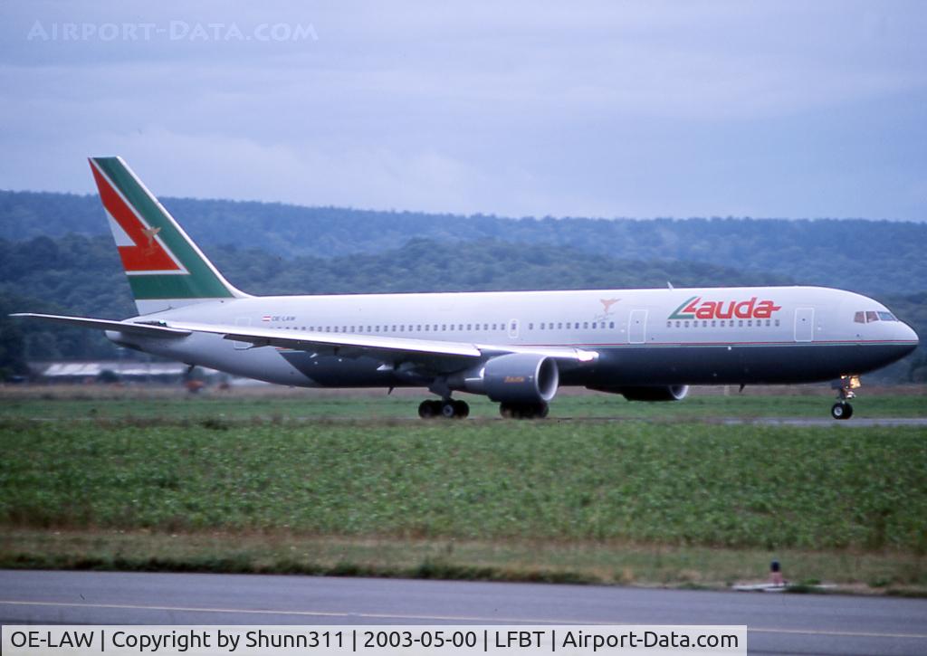 OE-LAW, 1992 Boeing 767-3Z9/ER C/N 26417, Taking off rwy 02