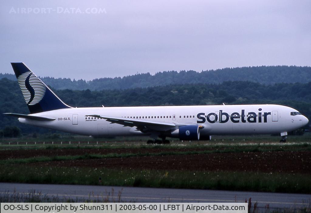 OO-SLS, 2000 Boeing 767-3BG/ER C/N 30566, Ready for take off rwy 02