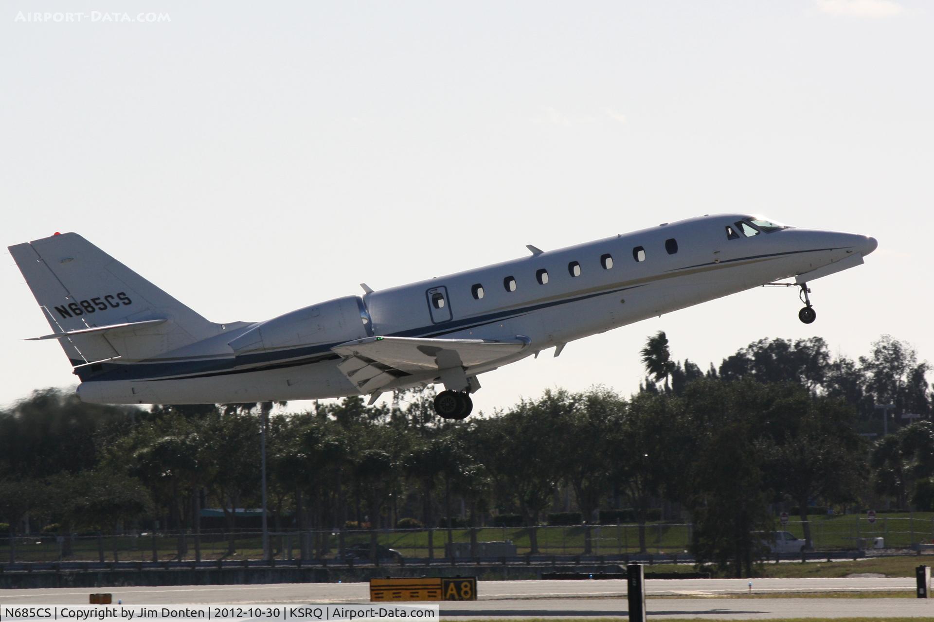 N685CS, 2007 Cessna 680 Citation Sovereign C/N 680-0142, Cessna Citation Sovereign (N685CS) departs Sarasota-Bradenton International Airport enroute to Boca Raton