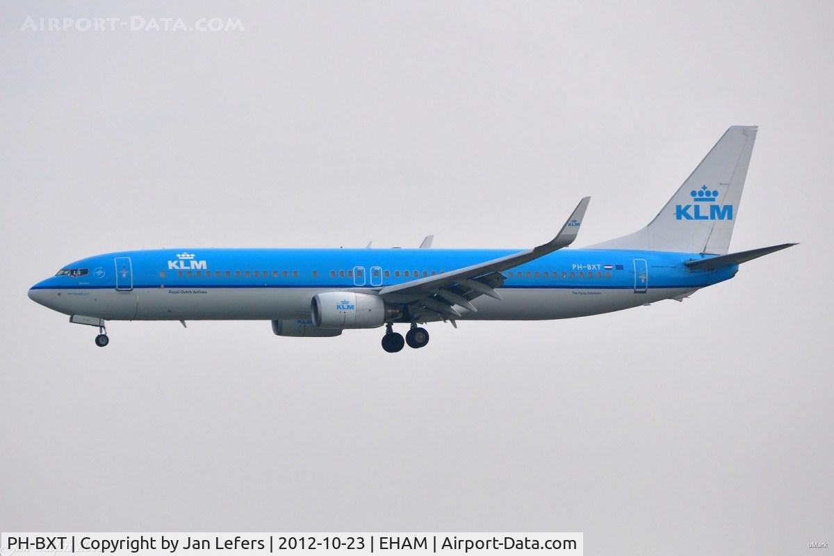 PH-BXT, 2004 Boeing 737-9K2 C/N 32944, KLM Boeing 737