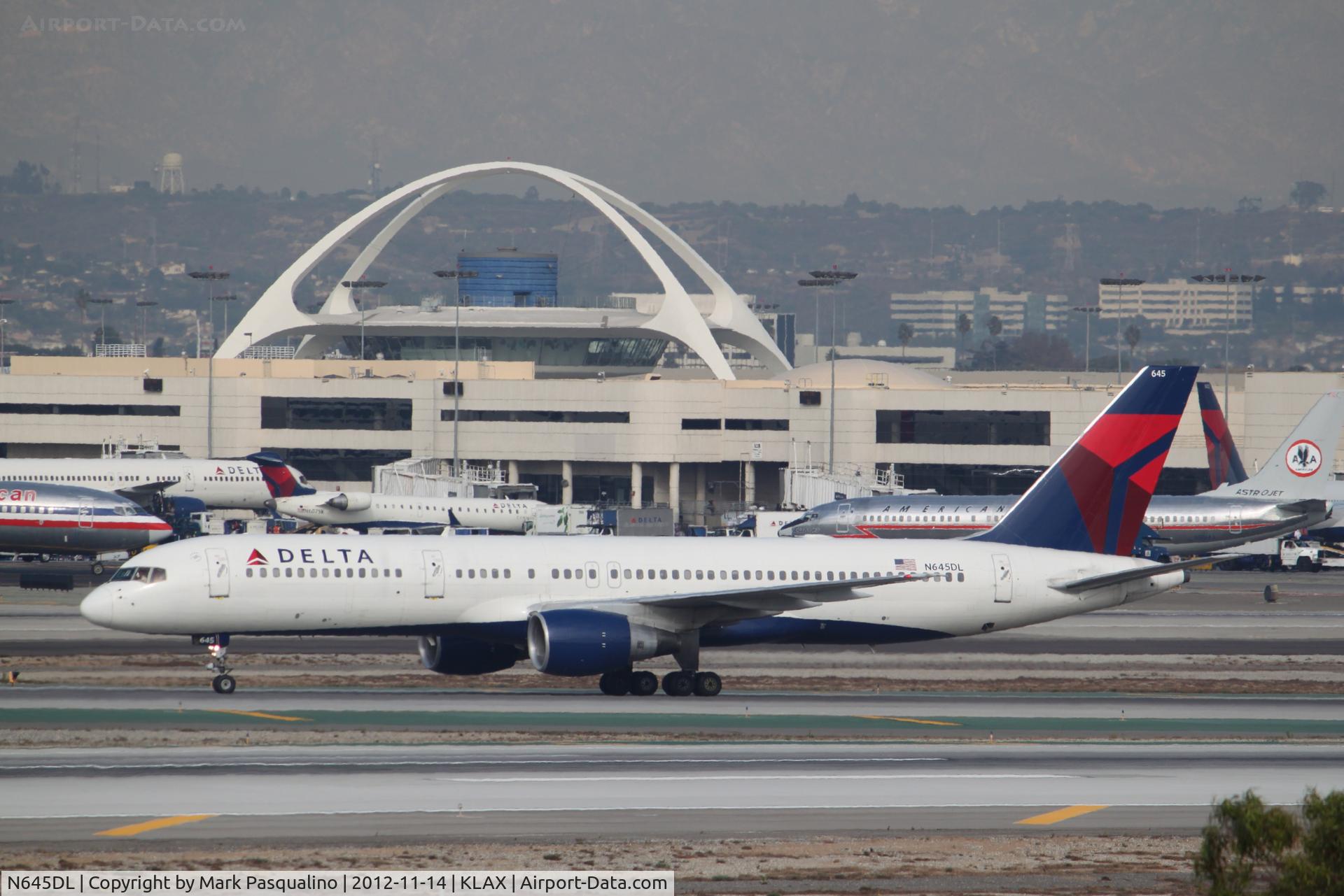 N645DL, 1989 Boeing 757-232 C/N 24216, Boeing 757-200