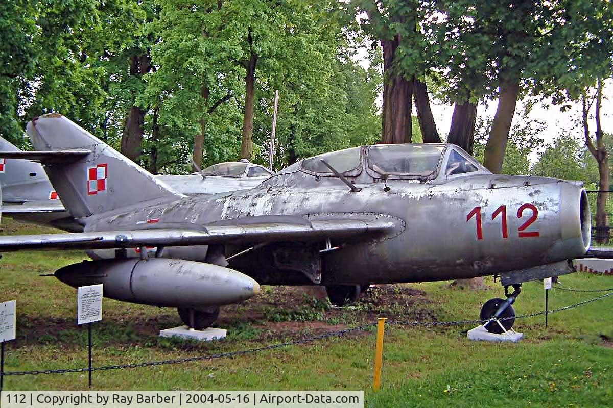 112, PZL-Mielec SBLim-2M (MiG-15UTI) C/N 1A10012, Mikoyan-Gurevich Lim-2M [1A10012] Drzonow-Lubuskie~SP 16/05/2004