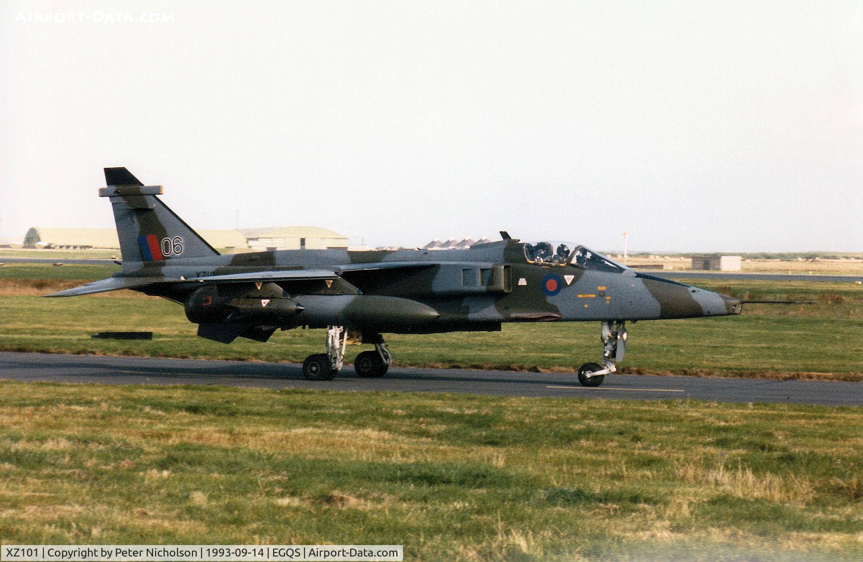 XZ101, 1976 Sepecat Jaguar GR.1A C/N S.102, Jaguar GR.1A of 16[Reserve] Squadron taxying to Runway 05 at RAF Lossiemouth in September 1993.