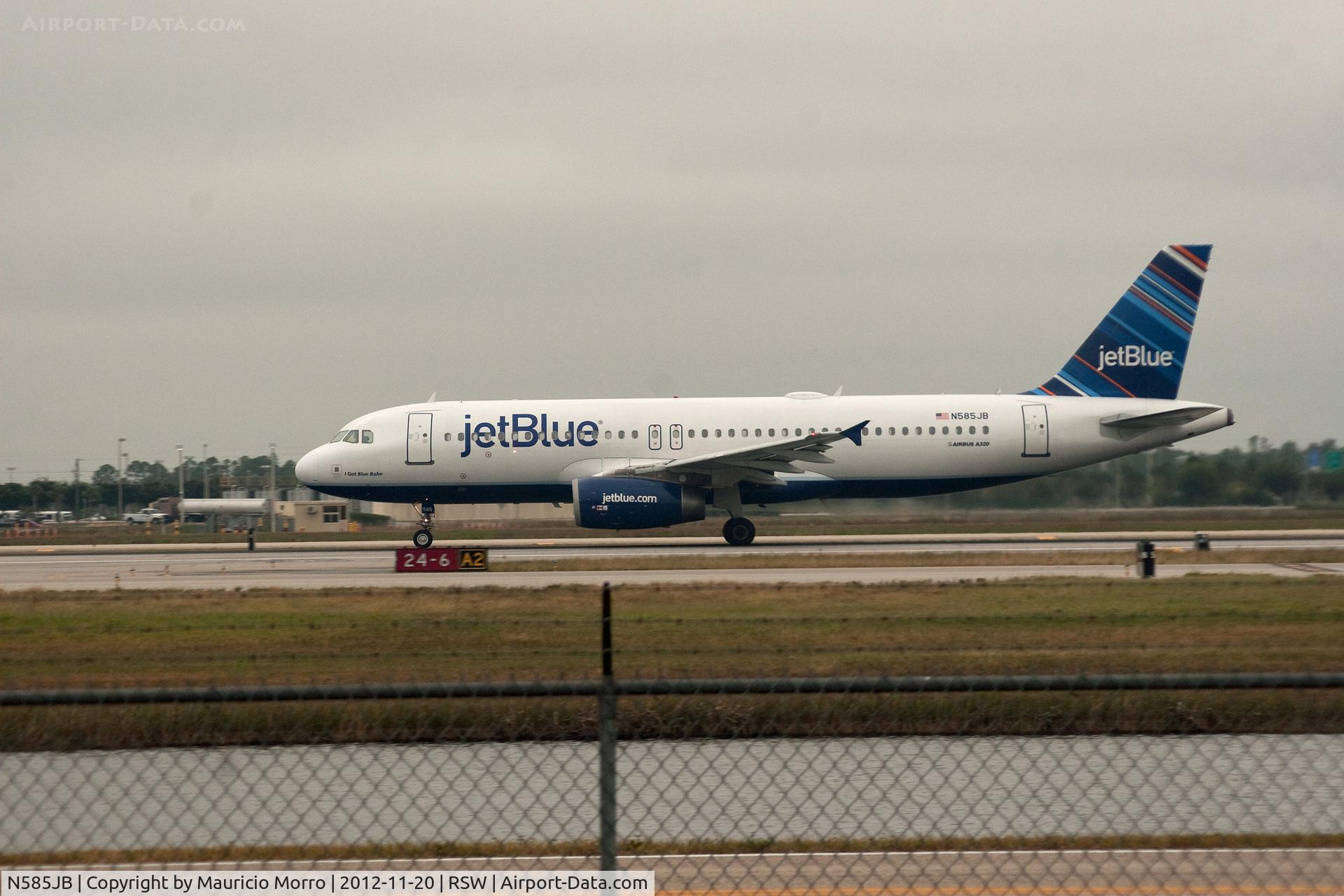 N585JB, 2004 Airbus A320-232 C/N 2159, Cleared for Take Off RWY 6