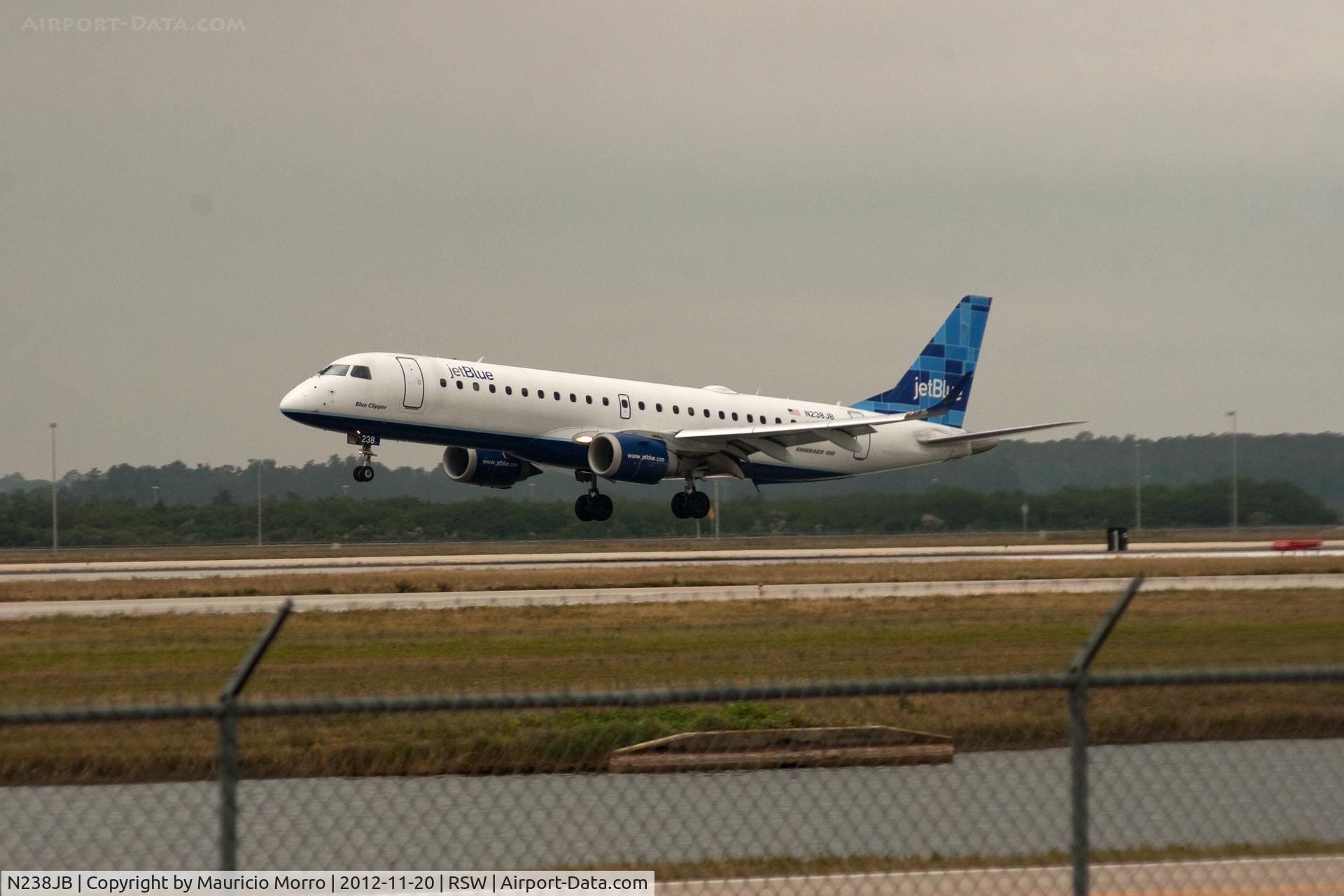 N238JB, 2006 Embraer 190AR (ERJ-190-100IGW) C/N 19000039, About to land RWY 6