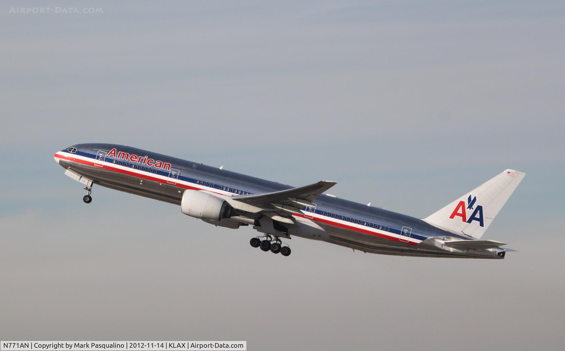 N771AN, 1999 Boeing 777-223 C/N 29579, Boeing 777-200