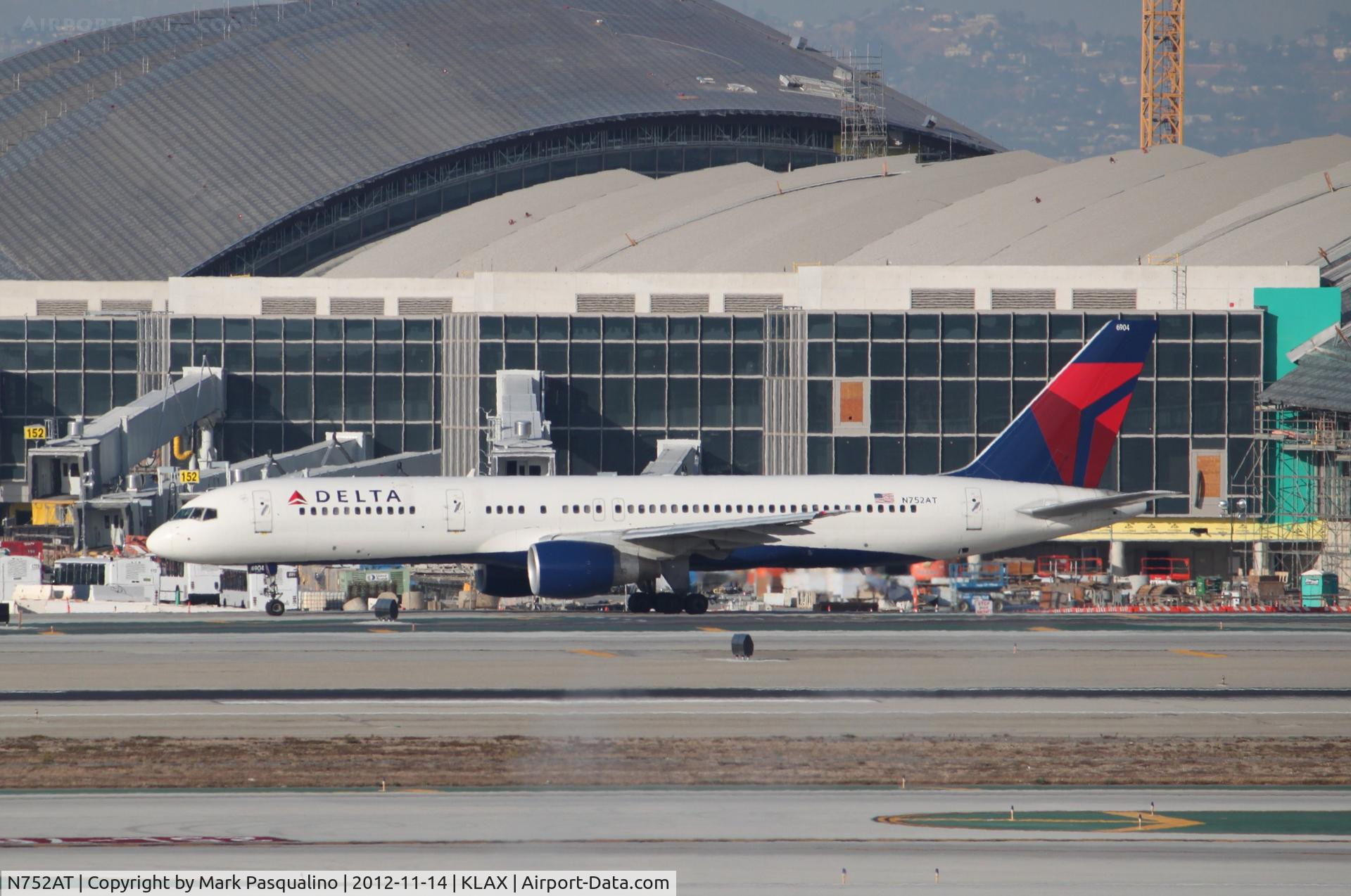 N752AT, 1984 Boeing 757-212 C/N 23128, Boeing 757-200