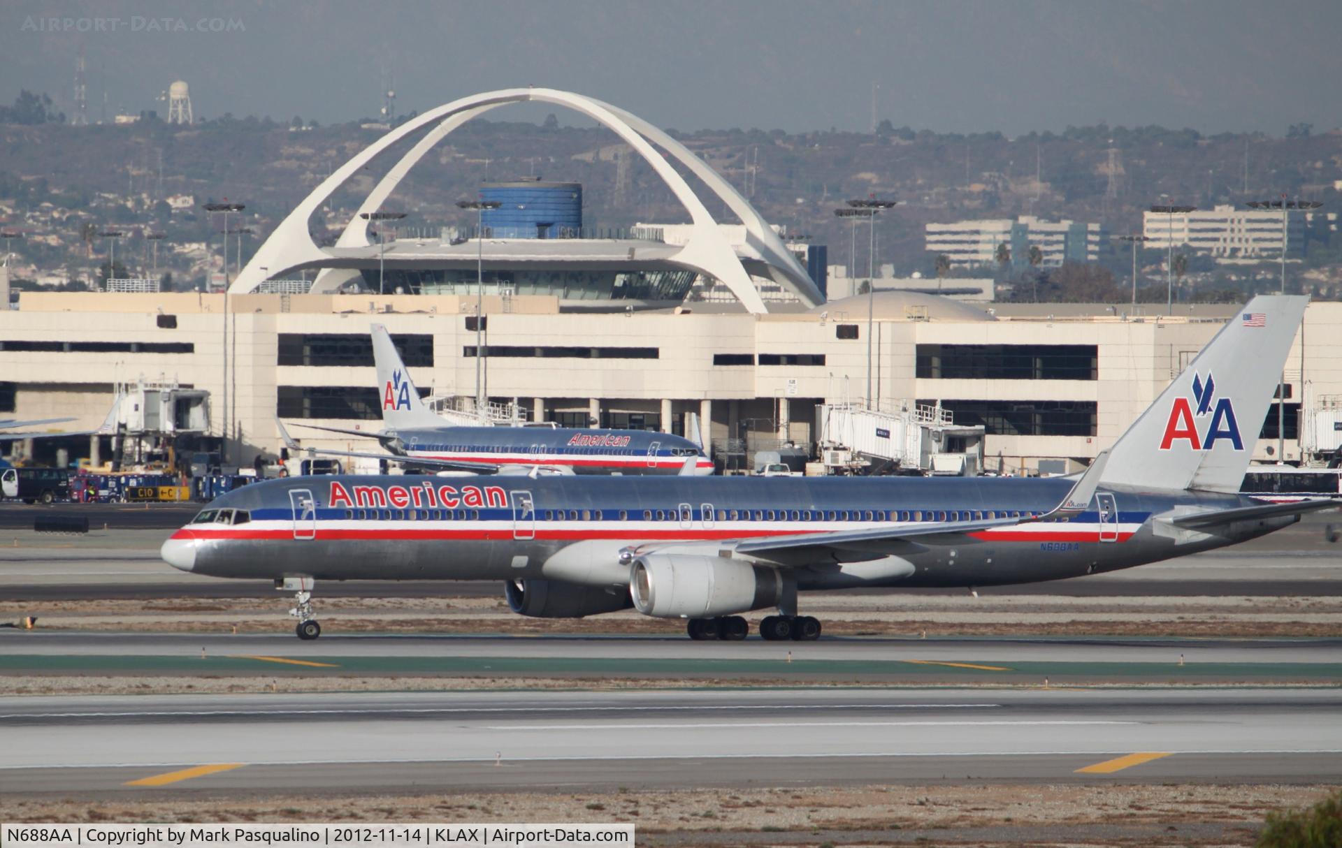 N688AA, 1993 Boeing 757-223 C/N 25730, Boeing 757-200