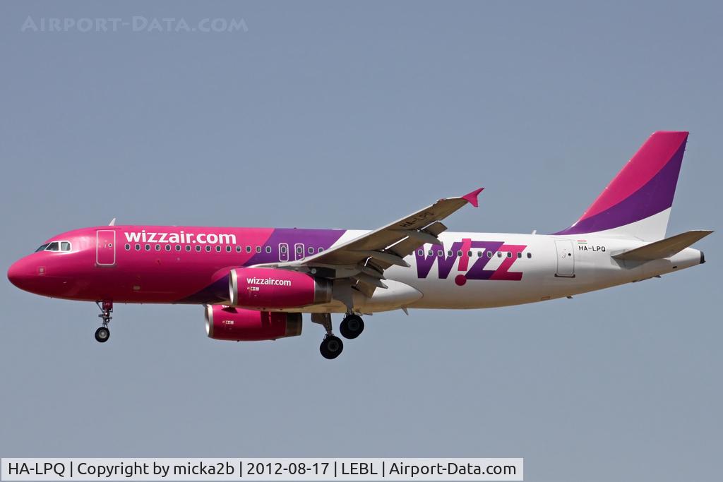 HA-LPQ, 2008 Airbus A320-232 C/N 3409, Landing