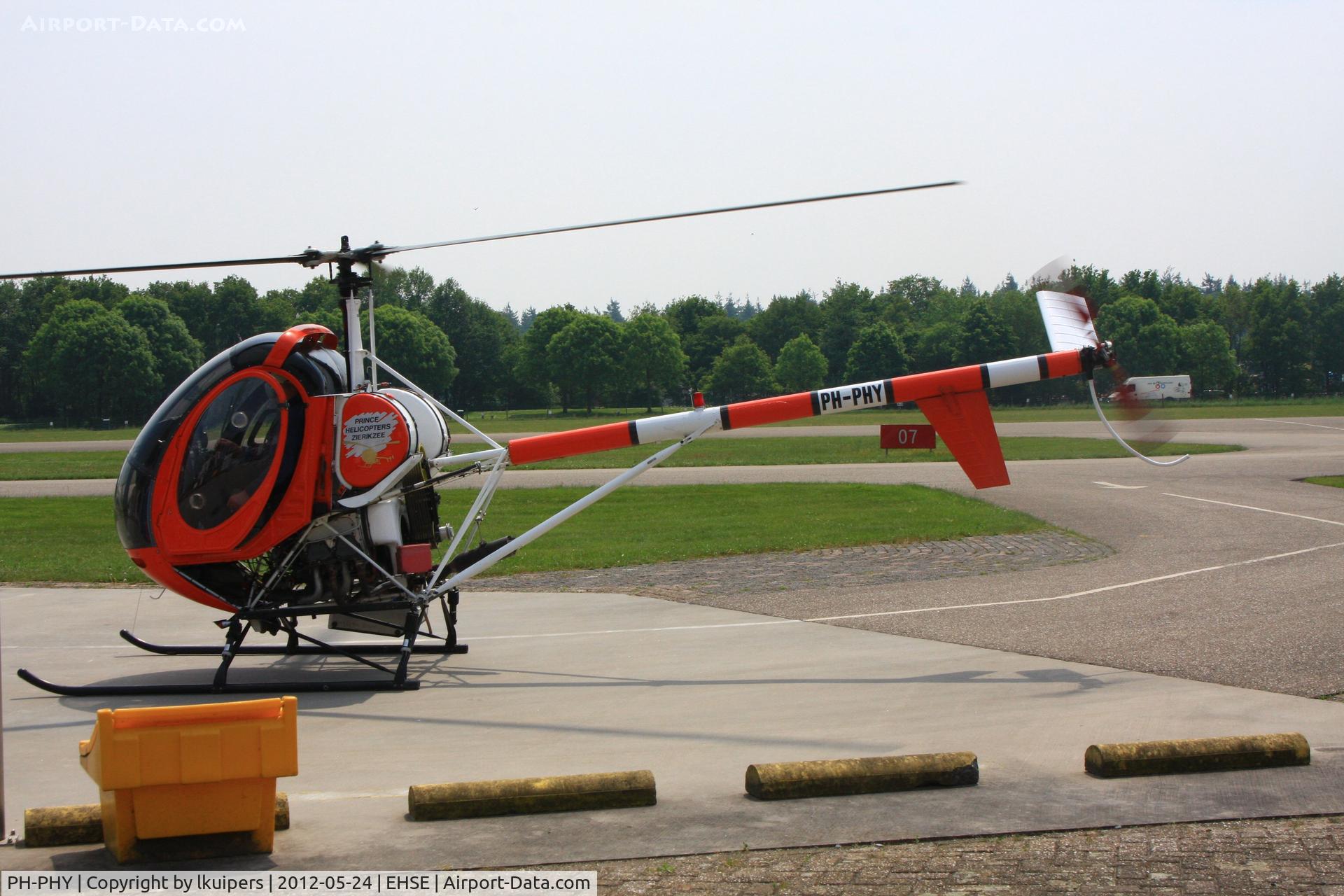 PH-PHY, Schweizer 269C C/N S1668, On a warm and sunny Seppe