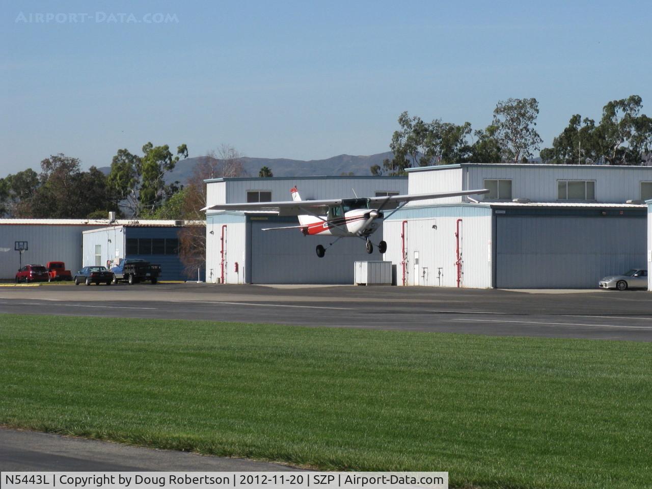 N5443L, 1980 Cessna 152 C/N 15284315, 1980 Cessna 152, Lycoming O-235 115 Hp, landing Rwy 04