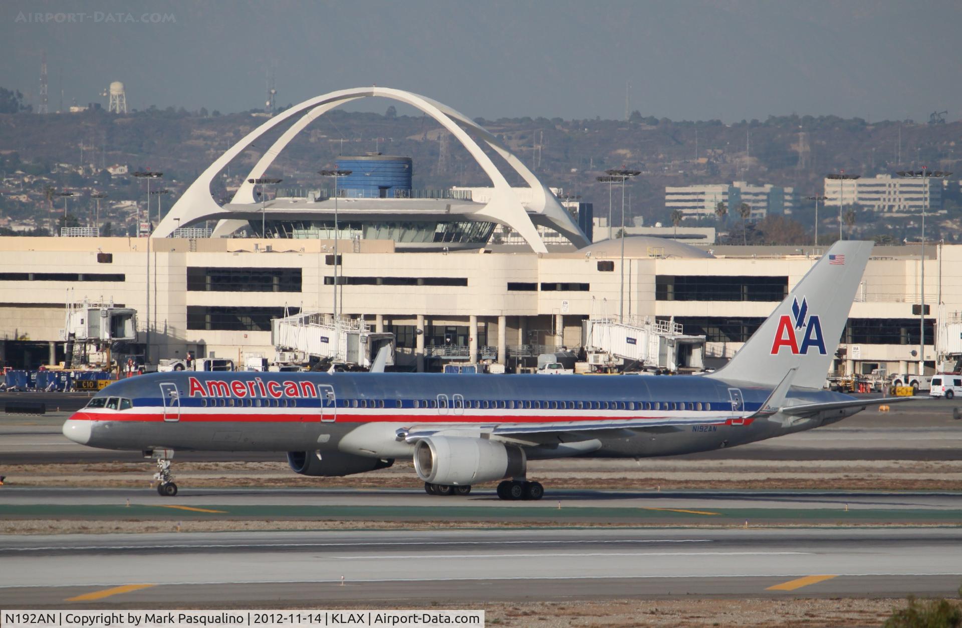 N192AN, 2001 Boeing 757-223 C/N 32386, Boeing 757-200