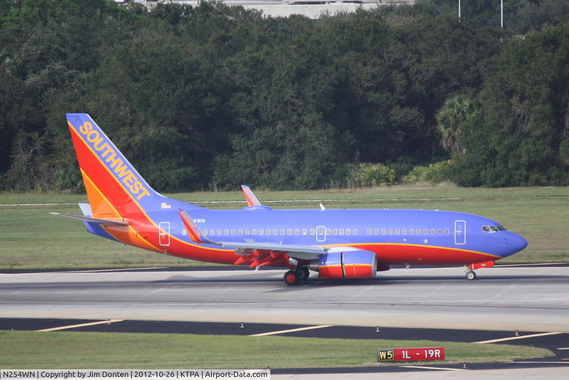 N254WN, 2006 Boeing 737-7H4 C/N 32512, Southwest Flight 450 (N254WN) arrives at Tampa International Airport following a flight from Bradley International Airport