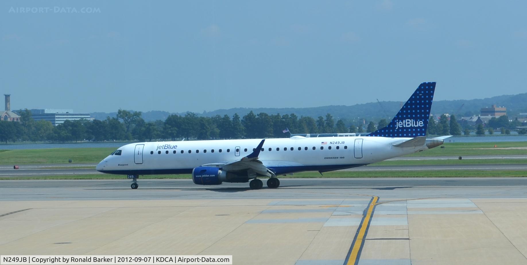 N249JB, 2006 Embraer 190AR (ERJ-190-100IGW) C/N 19000045, Taxi DCA
