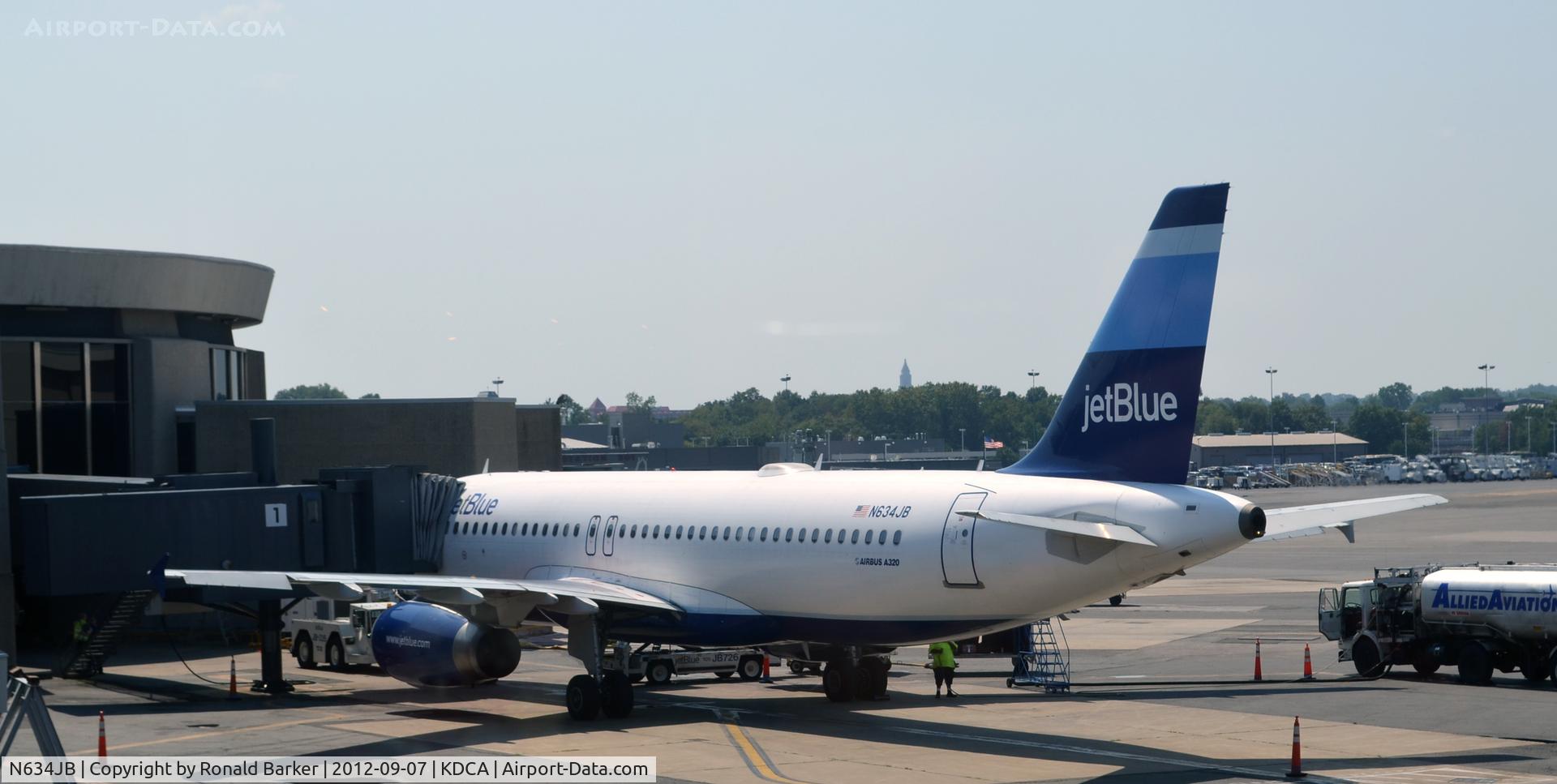 N634JB, 2006 Airbus A320-232 C/N 2710, DCA, VA