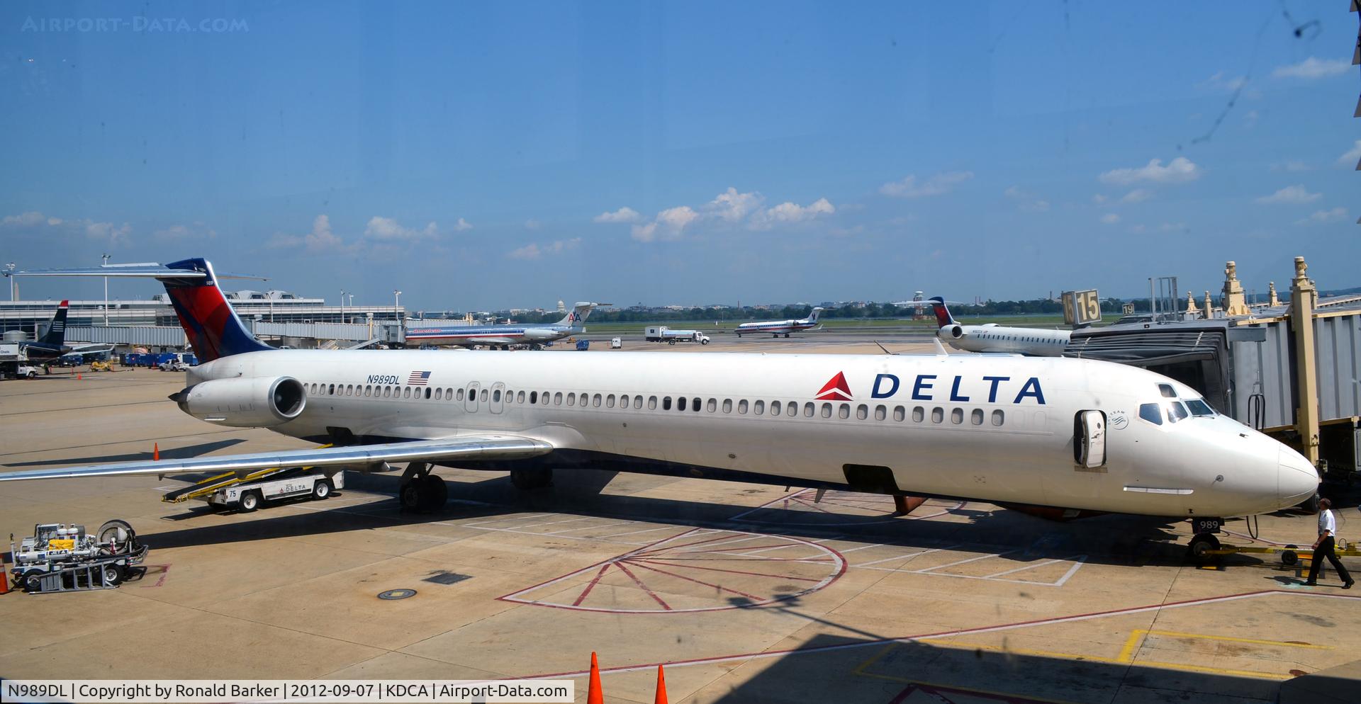 N989DL, 1991 McDonnell Douglas MD-88 C/N 53341, DCA, VA