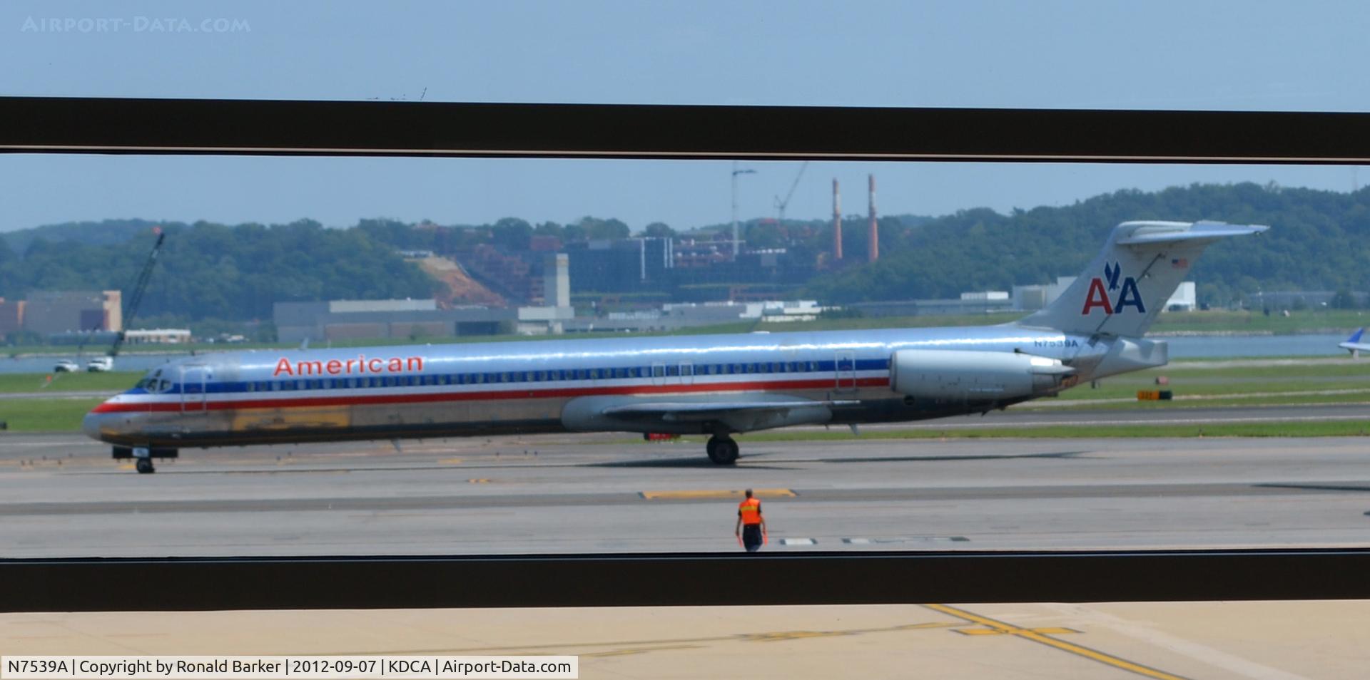 N7539A, 1990 McDonnell Douglas MD-82 (DC-9-82) C/N 49993, Taxi DCA