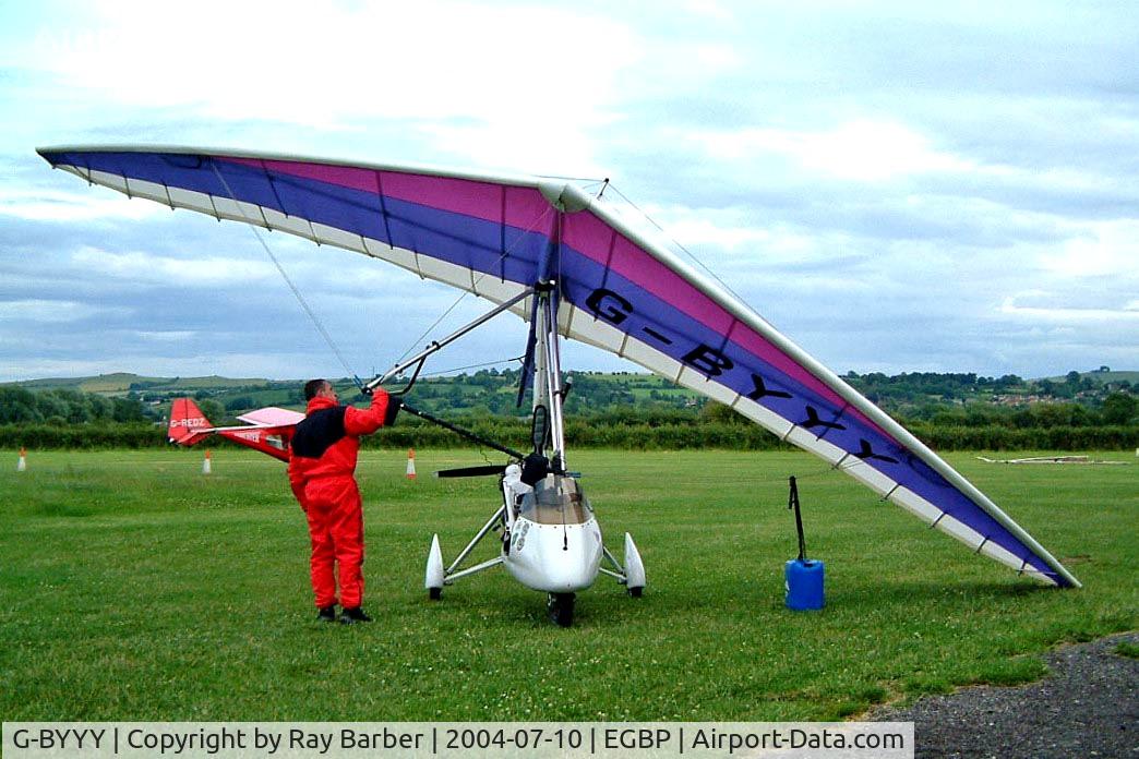 G-BYYY, 1999 Pegasus Quantum 15-912 C/N 7564, Pegasus Quantum 15-912 [7564] Kemble~G 10/07/2004