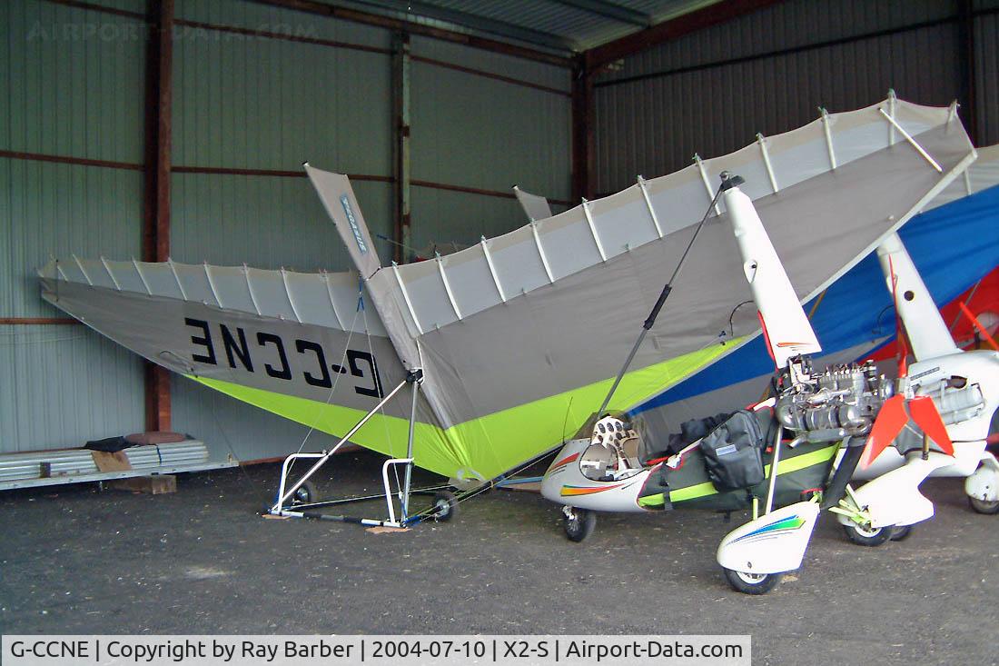 G-CCNE, 1996 Pegasus Quantum 15 C/N 7093, Solar Wings Pegasus Quantum 15 [7093] Swindon-Redlands~G 10/07/2004