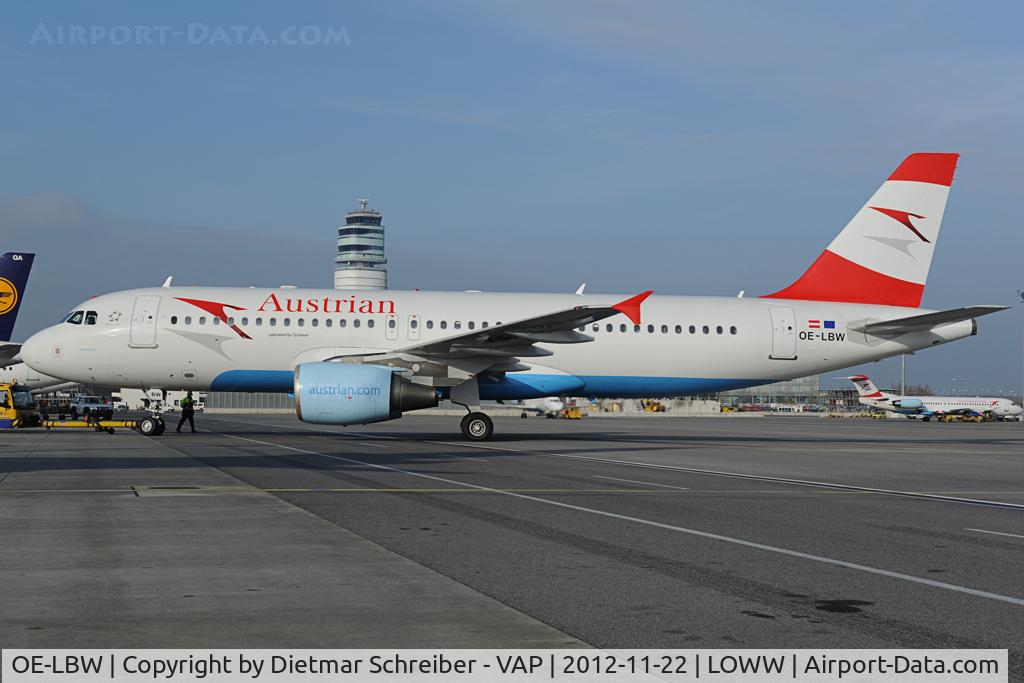 OE-LBW, 2001 Airbus A320-214 C/N 1678, Austrian Airlines Airbus 320
