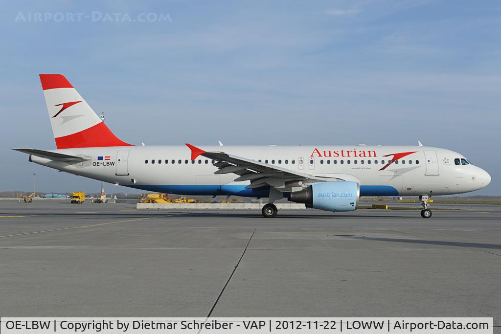 OE-LBW, 2001 Airbus A320-214 C/N 1678, Austrian Airlines Airbus 320