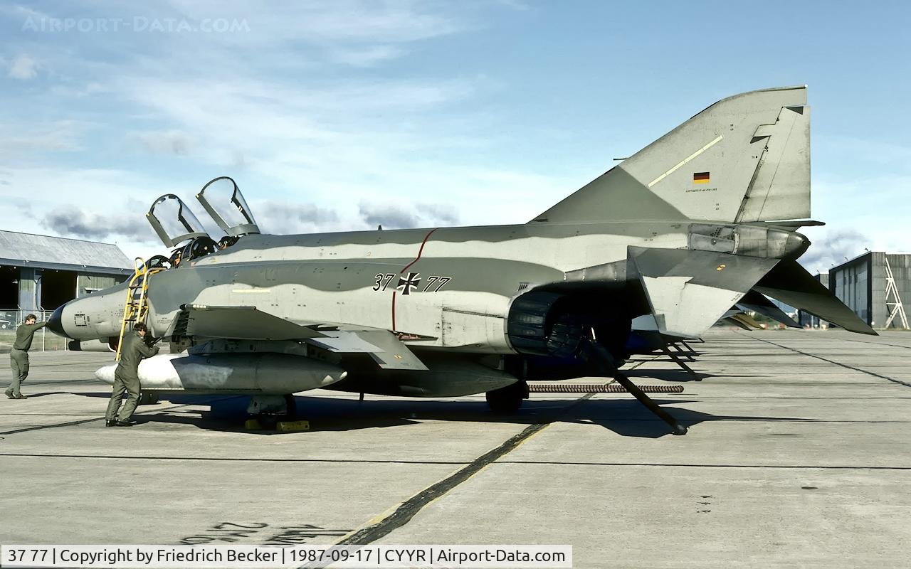 37 77, 1972 McDonnell Douglas F-4F Phantom II C/N 4537, flightline at CFB Goose Bay