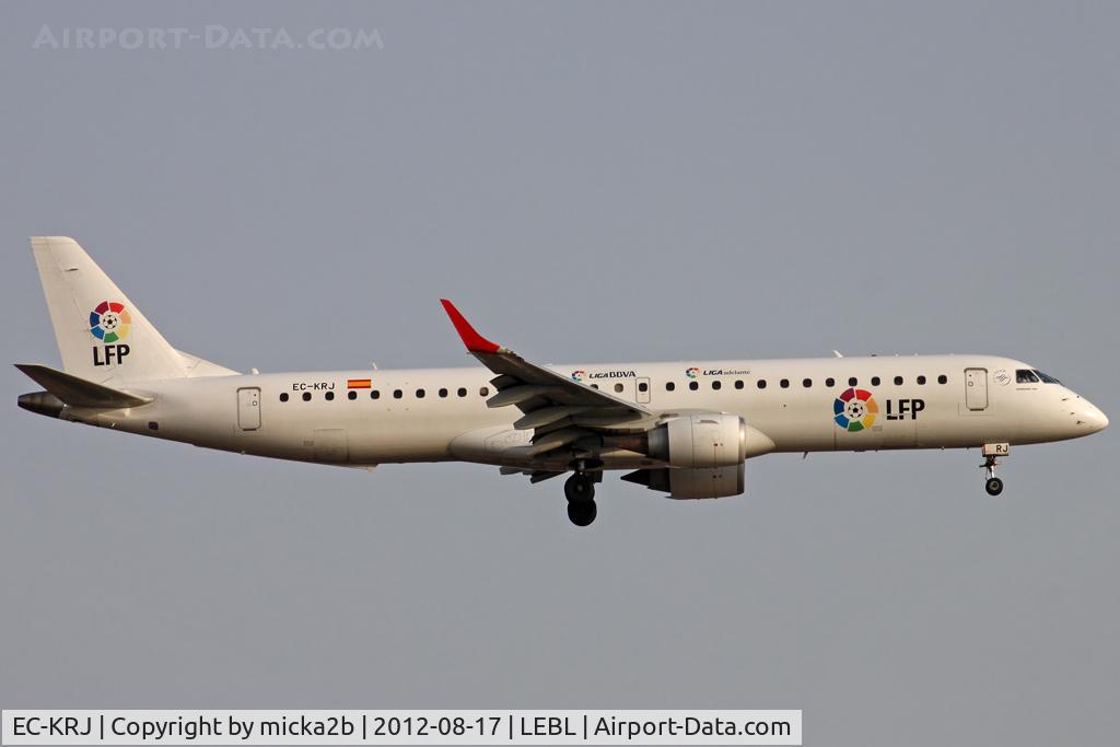 EC-KRJ, 2008 Embraer 195LR (ERJ-190-200LR) C/N 19000196, Landing