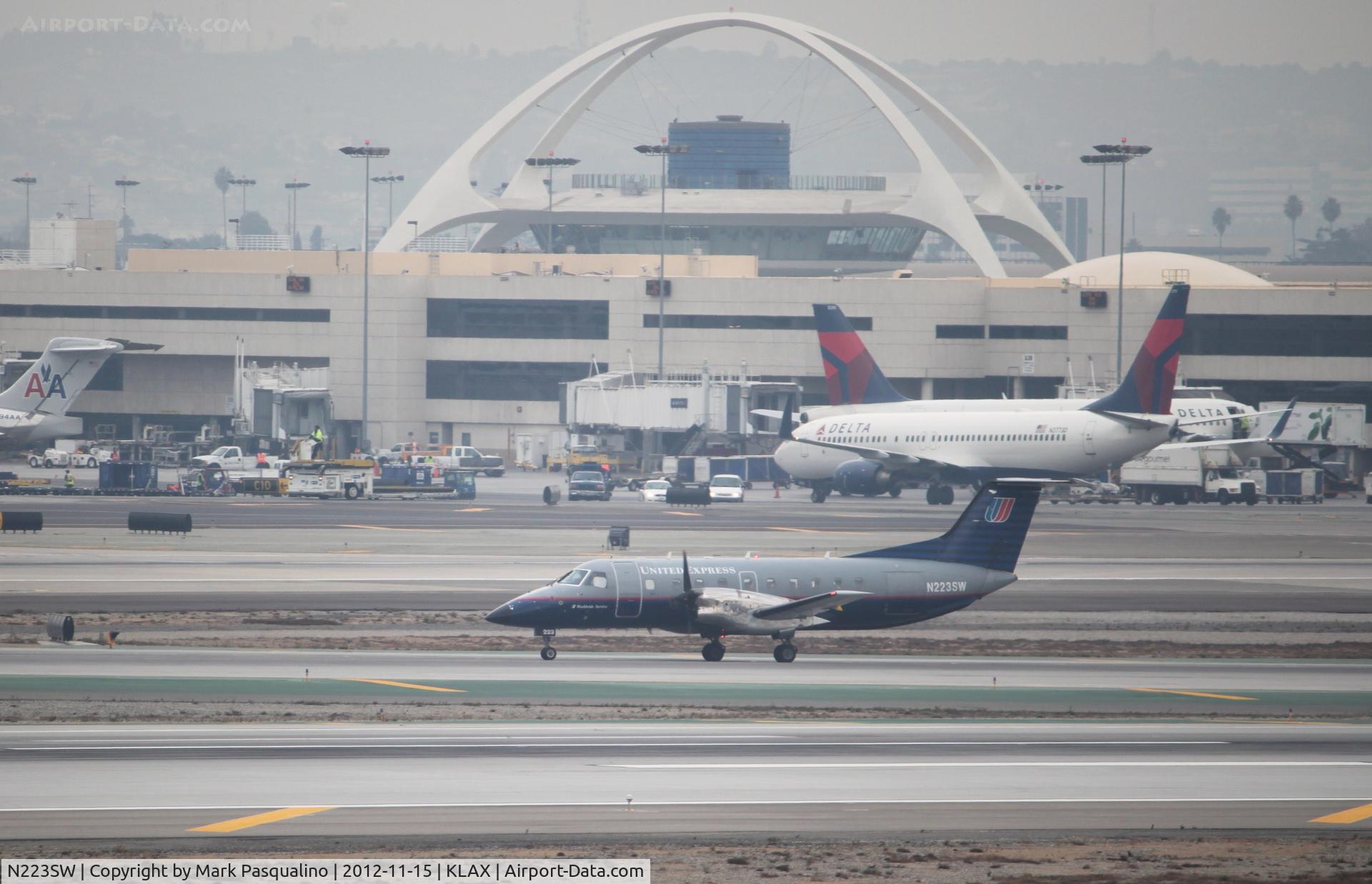 N223SW, 1995 Embraer EMB-120ER Brasilia C/N 120.291, EMB-120ER