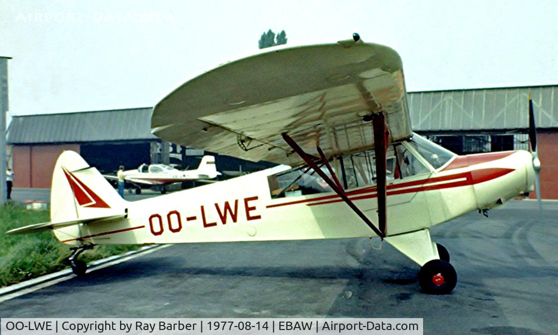 OO-LWE, 1954 Piper L-21B Super Cub (PA-18-135) C/N 18-3915, Piper PA-18-135 Super Cub [18-3915] Antwerp~OO 14/08/1977. Image taken from a slide.
