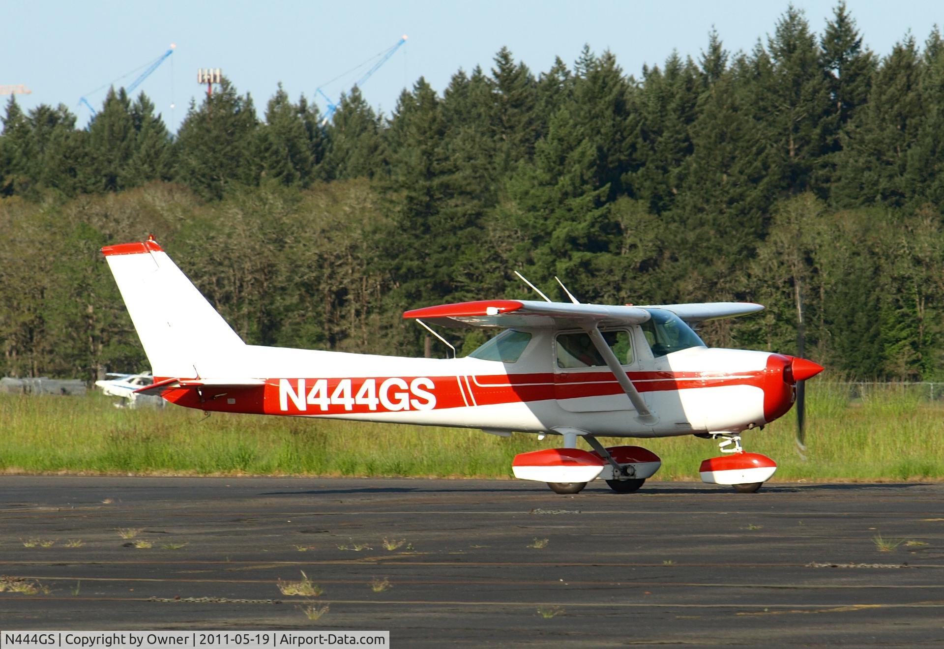 N444GS, 1975 Cessna 150M C/N 15077446, If it has a red nose and flies, it must be Rudolph!!