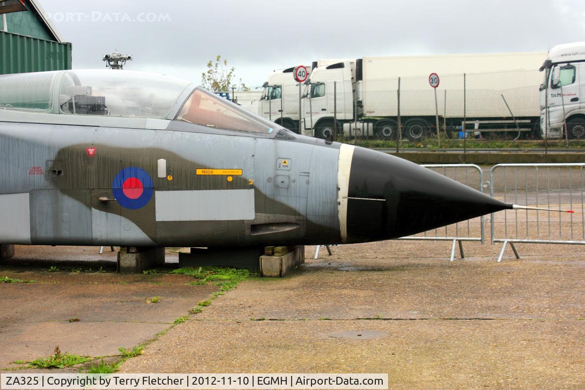 ZA325, 1979 Panavia Tornado GR.1(T) C/N 014/BT005/3007, Nose of 1979 Panavia Tornado GR.1, c/n: 014/BT005/3007 at Manston Museum