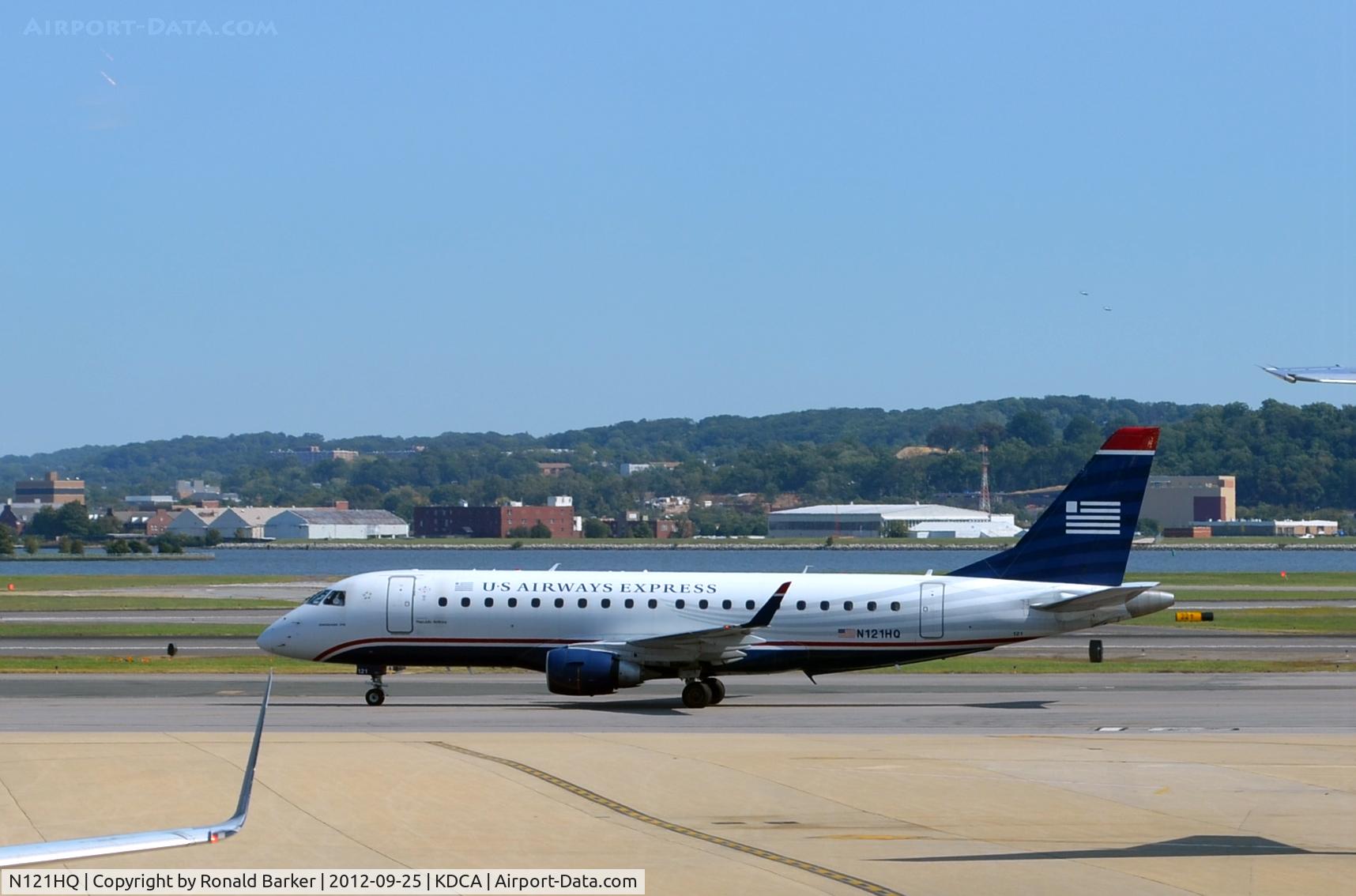 N121HQ, 2007 Embraer 175LR (ERJ-170-200LR) C/N 17000194, Taxi DCA